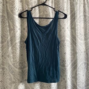 Zyia twist back top size small